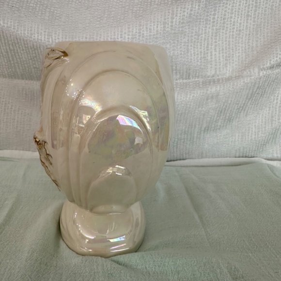 Vintage Pioneer Pottery, Vase with bird and floral design. - Picture 3 of 7